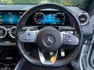 Mercedes-Benz EQB EQB350 4MATIC AMG-LINE PREMIUM 7 - Image 4