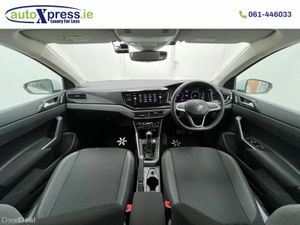 Volkswagen Polo 1.0 TSI Automatic, Reversing camer - Image 2