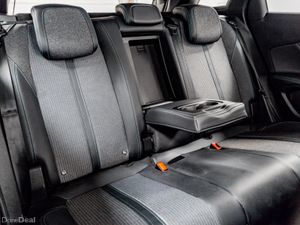Peugeot 3008 Allure 1.5 Diesel Auto 130HP - Image 4