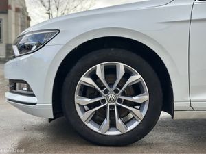 Volkswagen Passat CL 1.6 TDI MANUAL 6SPEED FWD 120 - Image 4