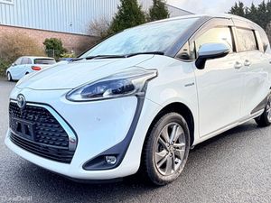 Toyota Sienta  Hybrid 2019 - Image 2