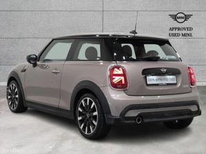 Mini Cooper 3-Door Cooper Exclusive - Image 2