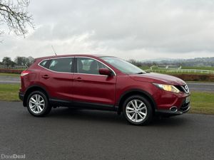 Nissan Qashqai 2015 SV Low Mileage - Image 2