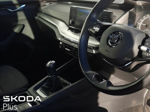 Skoda Octavia **TINY MILEAGE** AMBITION 2.0TDI 115 - Image 3