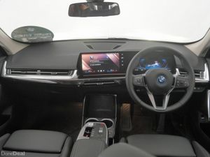 BMW iX1 eDrive20 xLine - Image 4