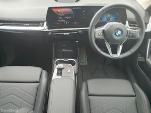 BMW iX1 eDrive20 xLine - Image 4
