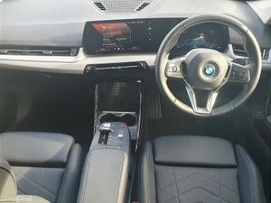 BMW iX1 eDrive20 Sport - Image 4