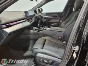 BMW i5 ** i5 M-SPORT e DRIVE 40 ** PANORAMIC SUNRO - Image 4