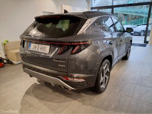 Hyundai Tucson 4WD EXECUTIVE PLUS ** PLUG IN HYBRI - Image 2
