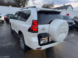 Toyota Land Cruiser 2018 7 seater prado - Image 3