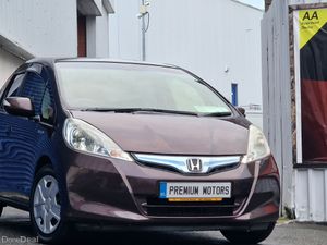 Honda Fit Hybrid Automatic - Image 2