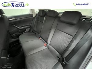 Volkswagen Polo 1.0 TSI Automatic, Reversing camer - Image 4