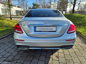 MERCEDES E220E AMG TWIN DIGITAL DISPLAYS - Image 4