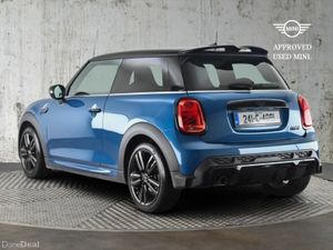 Mini Cooper 3-Door Cooper Sport - Image 2