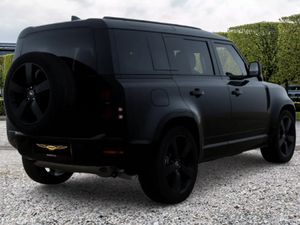 🇮🇪25  DEFENDER 110 2.0 AWD X-DYNAMIC (special or - Image 4
