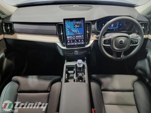 Volvo XC90 ** DEPOSIT TAKEN ** PLUS DARK ** T8 2.0 - Image 2