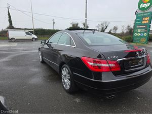 Mercedes-Benz E-Class 220 CDI BLUE EFFICIENCY AVAN - Image 3