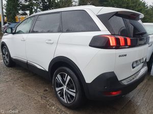 2019 PEUGEOT 5008 ALLURE ALLURE 1.2 *7 SEATER* - Image 4