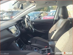 Opel Grandland X SRi 1.2i 130PS 6 Speed - Image 3