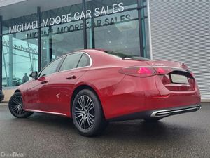 Mercedes-Benz E-Class E220d Exclusive PLUS AUTO - Image 3