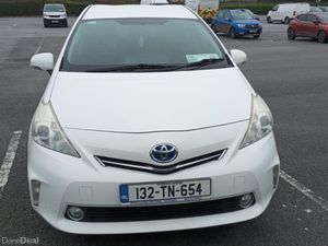 TOYOTA PRIUS 2013 / 1.8 PETROL HYBRID / AUTOMATIC - Image 2