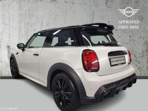 Mini Cooper 3-Door Cooper Sport - Image 2
