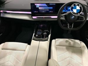 BMW 5-Series 530e M Sport Saloon - Image 4