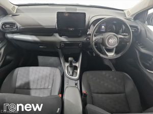 Toyota Yaris Yaris Hybrid Luna - Image 2