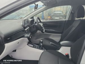 Hyundai i20 DELUXE PLUS 5DR - Image 4