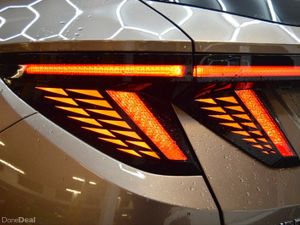 Hyundai Tucson 2WD Executive Plus HEV Auto - Image 3