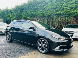 TOYOTA AURIS 2016 HYBRID LEATHER TOPSECS - Image 3