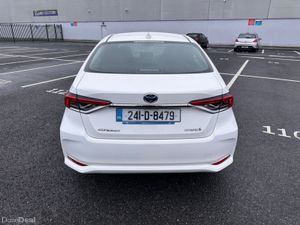 Toyota Corolla PETROL HYBRID, LUNA MODEL, AUTOMATI - Image 4