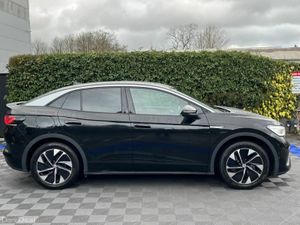 Volkswagen ID.5 PRO LIFE 77KWH // HEATED SEATS // - Image 2