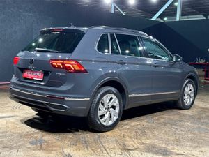 Volkswagen Tiguan HYBRID AUTOMATIC 1.4L TSI PHEV - - Image 4