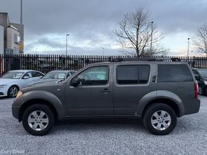 *1 OWNER* 2006 Nissan Pathfinder 2.5 Xtreme Plus - Image 4