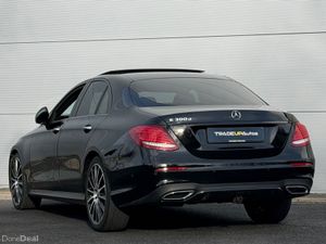 Mercedes-Benz E300d AMG Premium Plus - Image 4