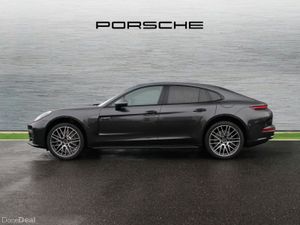 Porsche Panamera 4 E-Hybrid - Image 3