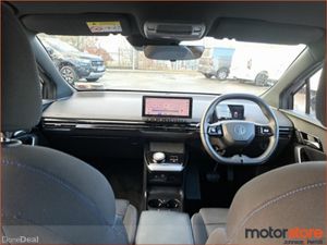 MG MG4 Coming Soon - MG4 SR Excite **LIKE NEW COND - Image 4