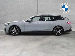 BMW 5-Series 530e M Sport Touring - Image 4