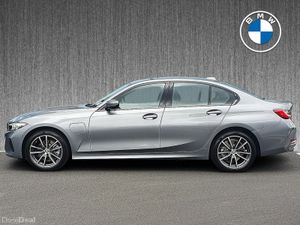BMW 3-Series 330e Sport Saloon - Image 4