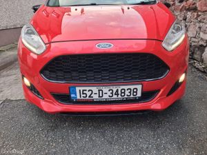Ford Fiesta 2015 - Image 2
