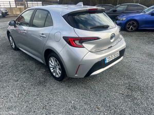 231 Toyota Corolla AUTO HYBRID PETROL hatch - Image 4