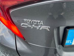 231 Toyota C-HR 1.8  LUNA AUTOMATIC - Image 4