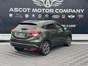 Honda Vezel Hybrid - Image 4