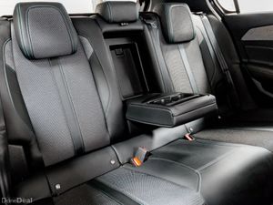 Peugeot 308 Allure 1.5 Diesel Auto 130HP - Image 4