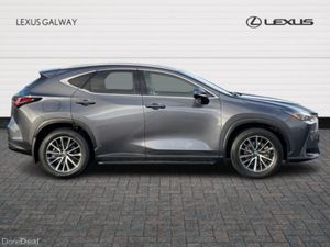 Lexus NX NX 450h+ Executive AWD // Heated Mirrors - Image 3