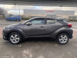 Toyota C-HR 1.2 PETROL, FULL HISTORY, FINANCE, WAR - Image 4