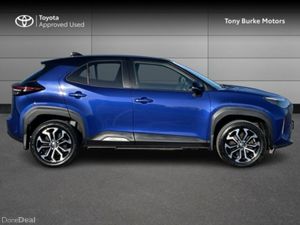 Toyota Yaris Cross LunaSport - BiTone - 1.5 Hybrid - Image 3