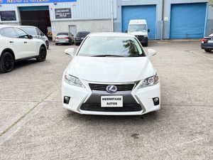 Lexus CT 1.8 Hybrid 2015 - Image 2