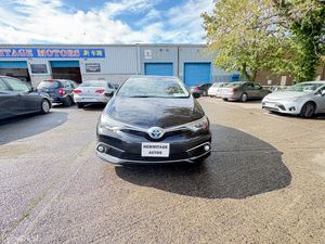 Toyota Auris 1.8 Hybrid 2016 - Image 2